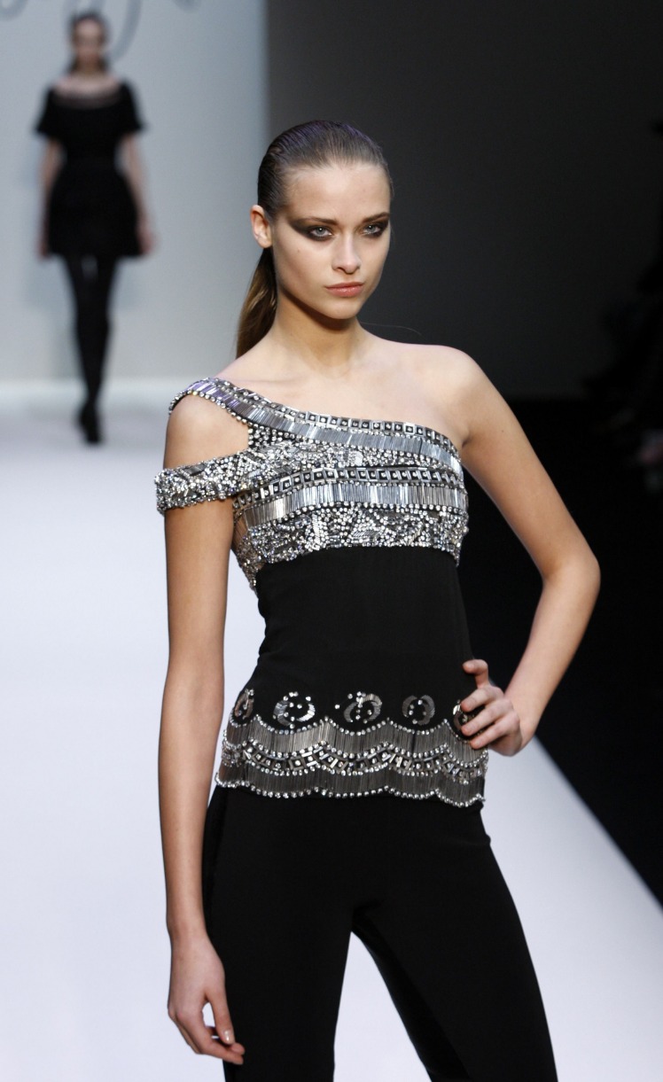 Just How To Find A Designer For Your Clothes Line In The Apparel Industry